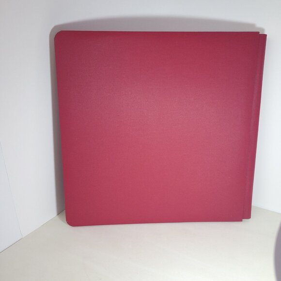 Creative Memories Original 12x12 Red Album w/15 wh pages and Gold foil/trim - Picture 3 of 15